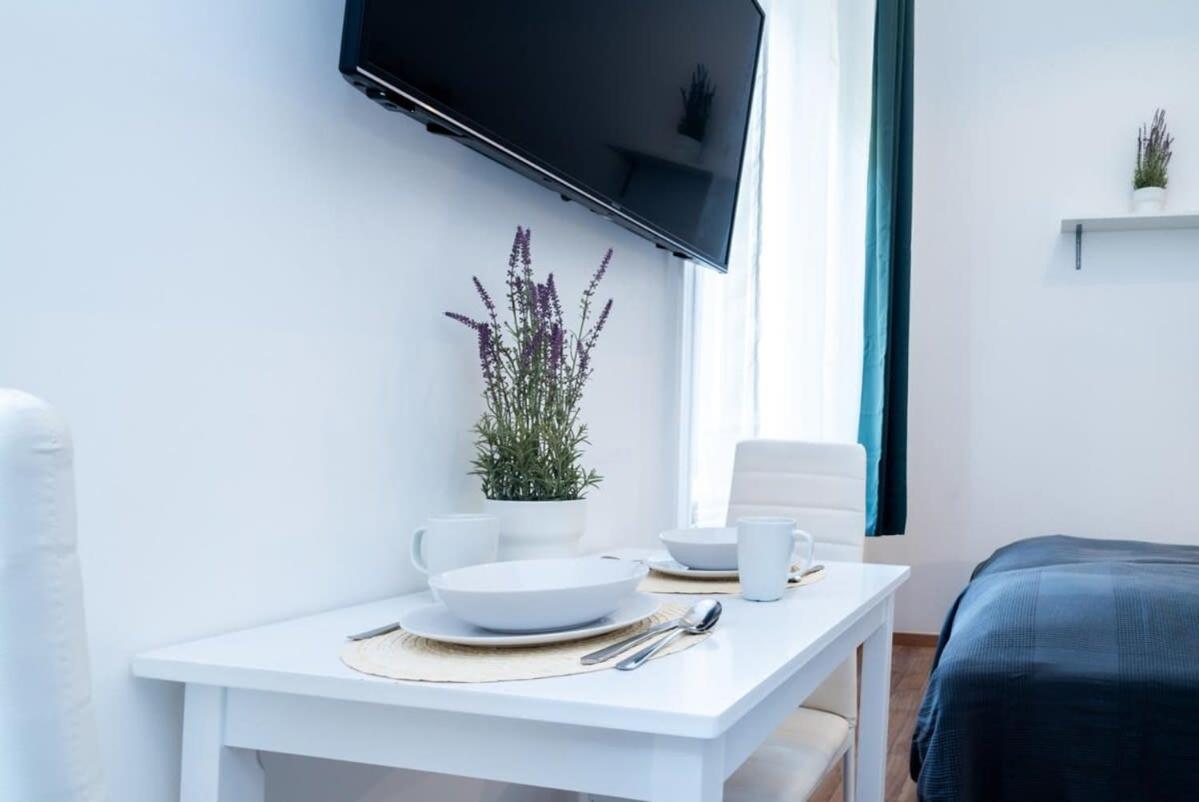 Modern Intimate Studio In The Center Budapest Eksteriør bilde